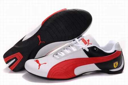 soldes-chaussures-sport-puma,chaussure-foot-puma-rouge,puma-homme-blanche