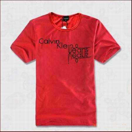 vente-tee-shirt-femme,t-shirt-Calvin-Klein-taille-comment,t-shirt-Calvin-Klein-contrefacon